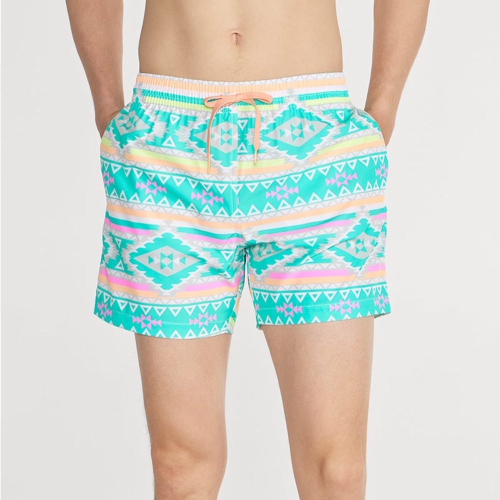 CHUBBIES Multicolor Aztec Men’s Shorts-Size Small
